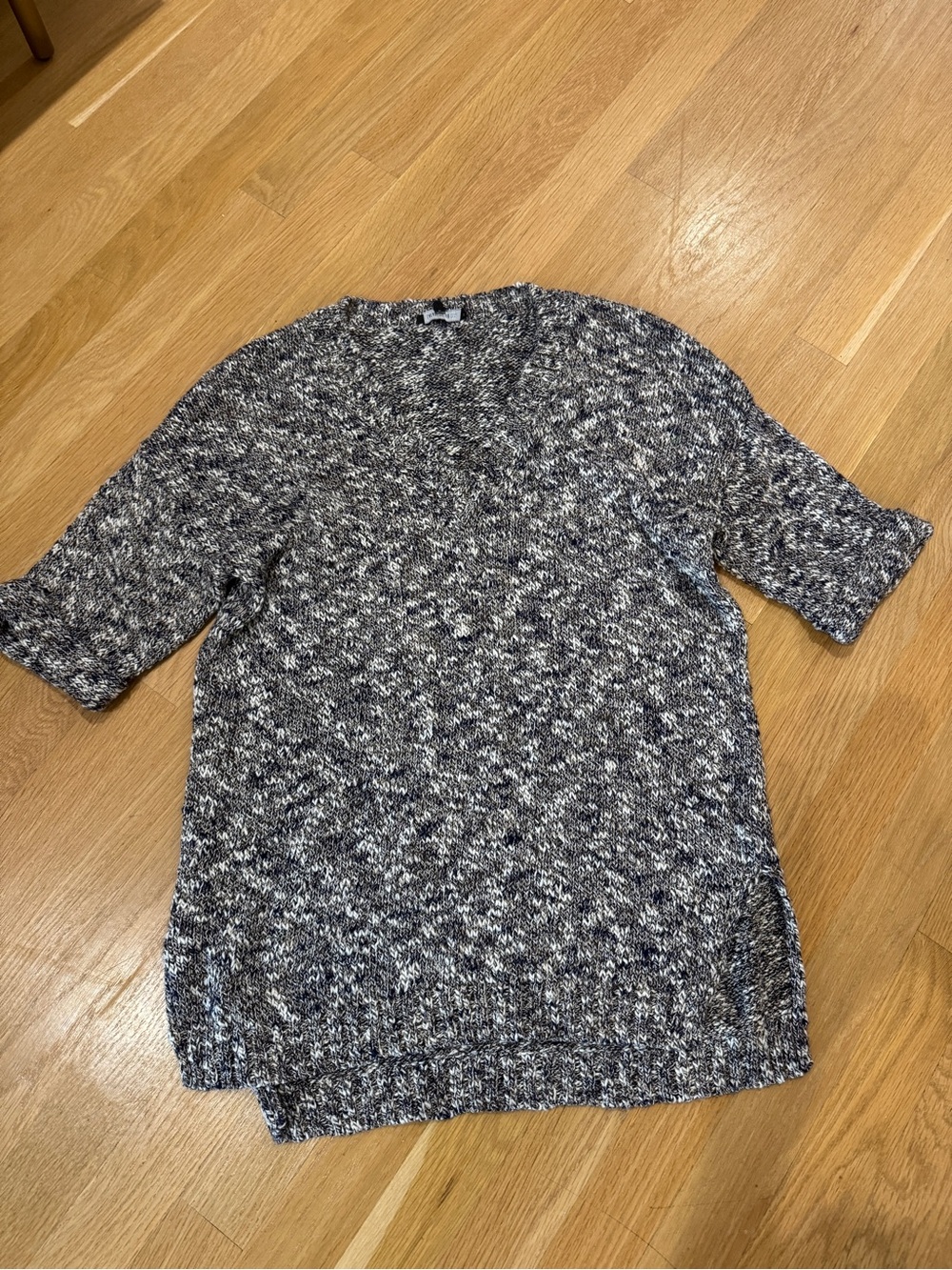 Lafayette 148 New York Marled Black and White v-neck Sweater